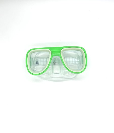 نظارات سباحة