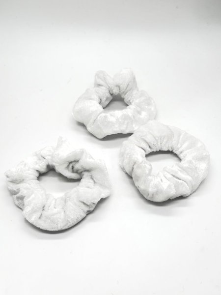 ربط مخمل ابيضّ